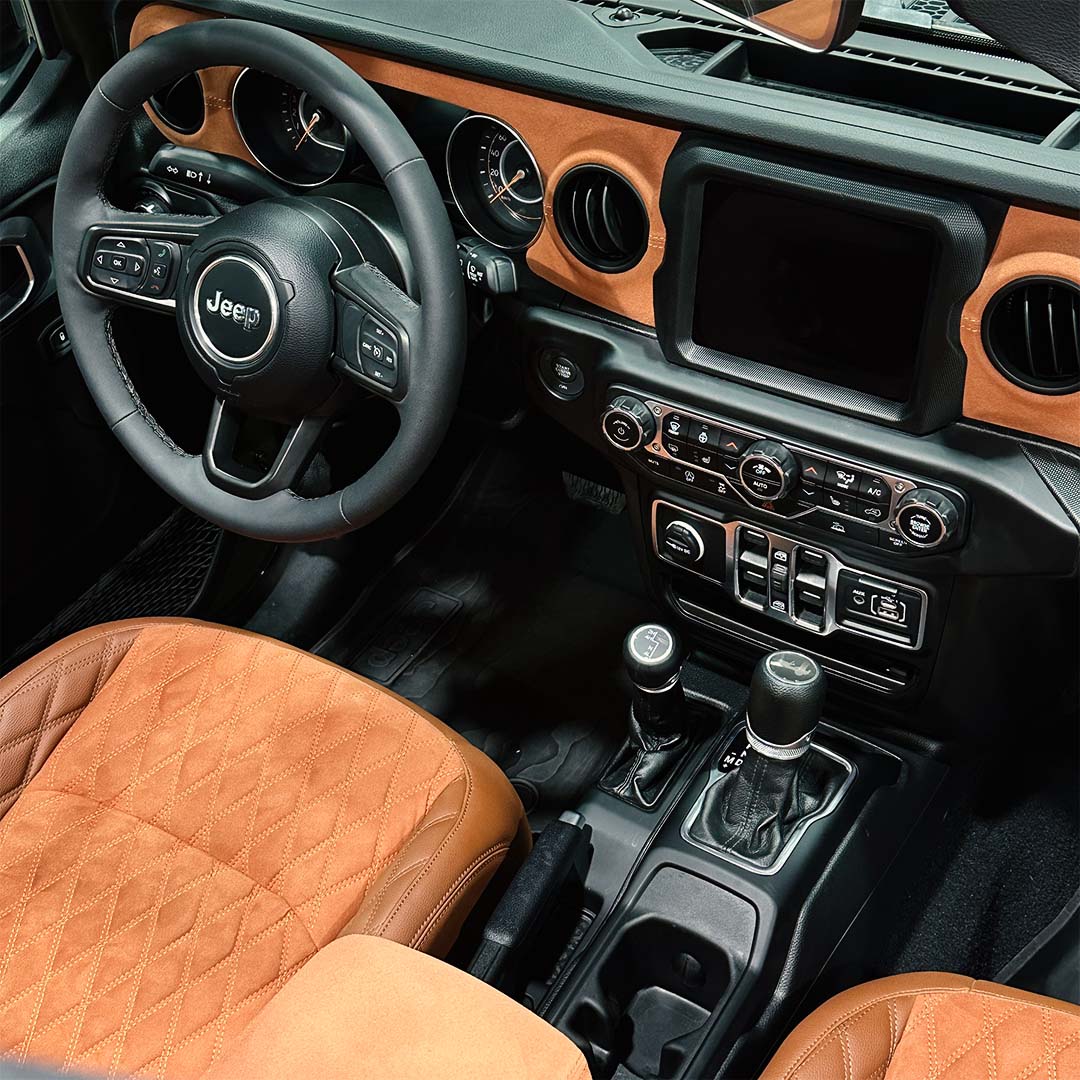 cars dubai jeep Wrangler interior